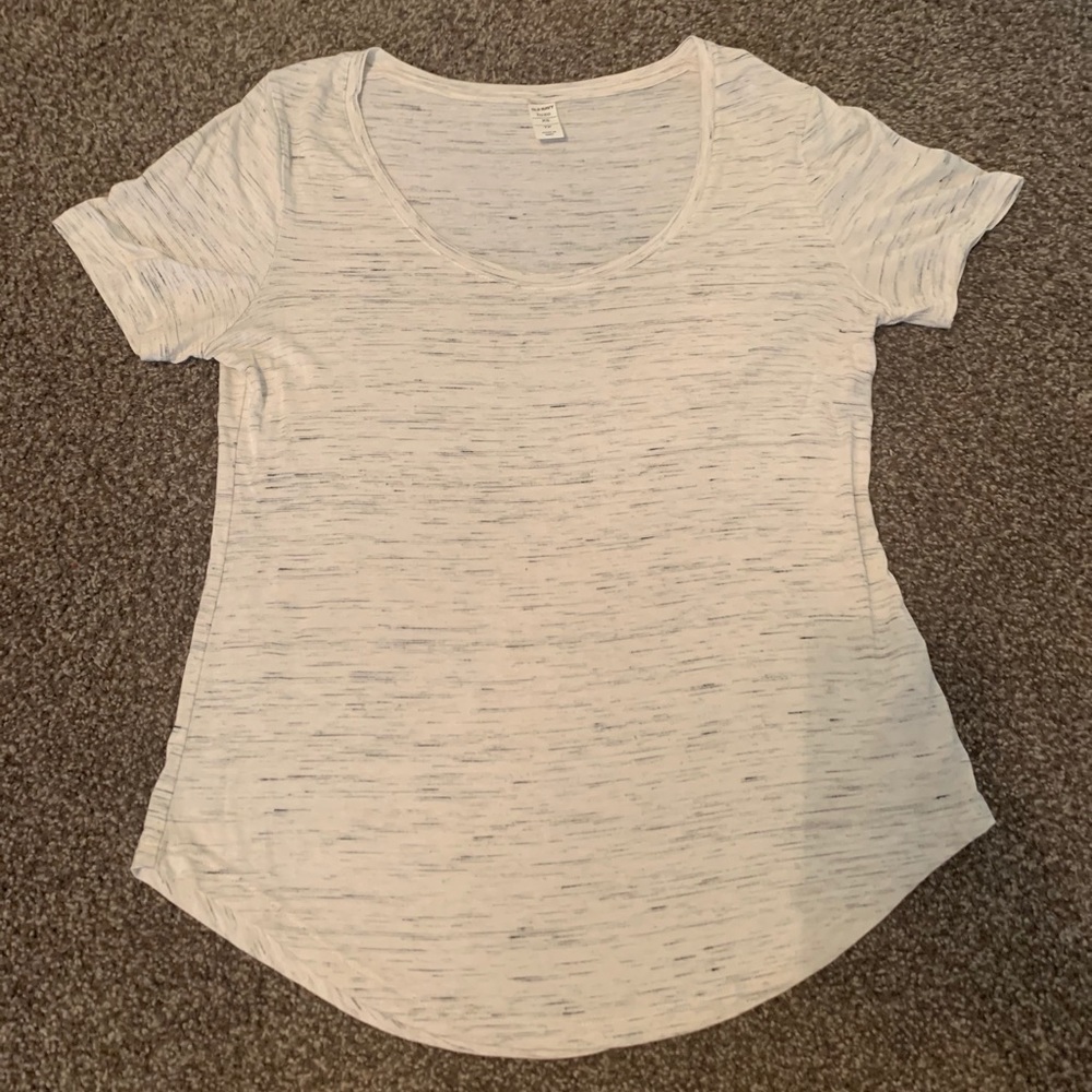 basic tee - Picture 1 of 3